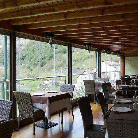 Hostal Monte Rio