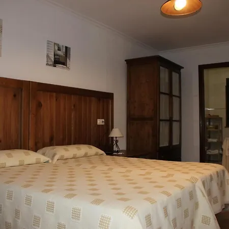 Hostal Monte Rio Affittacamere 3*